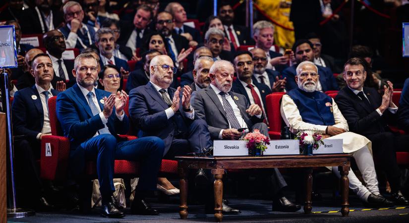 A közösségi oldalakat nem, az AI-t használhatnák a gyerekek