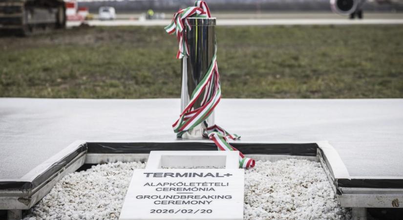 Orbán Viktor és Nicolas Notebaert letették a harmadik budapesti reptéri terminál alapkövét