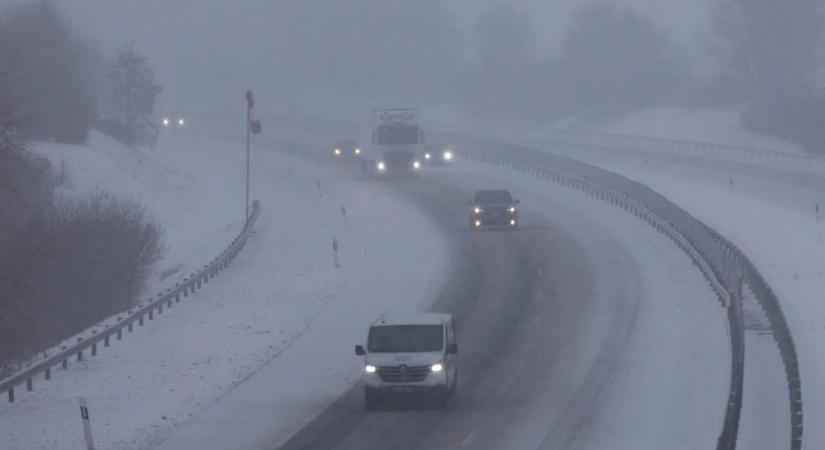 Hóhelyzet: rendkívüli közleményt adott ki a Magyar Közút