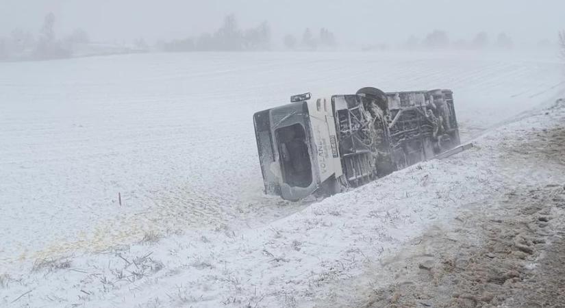 Mávinform: Nyugat-Magyarországon válságos a közlekedési helyzet