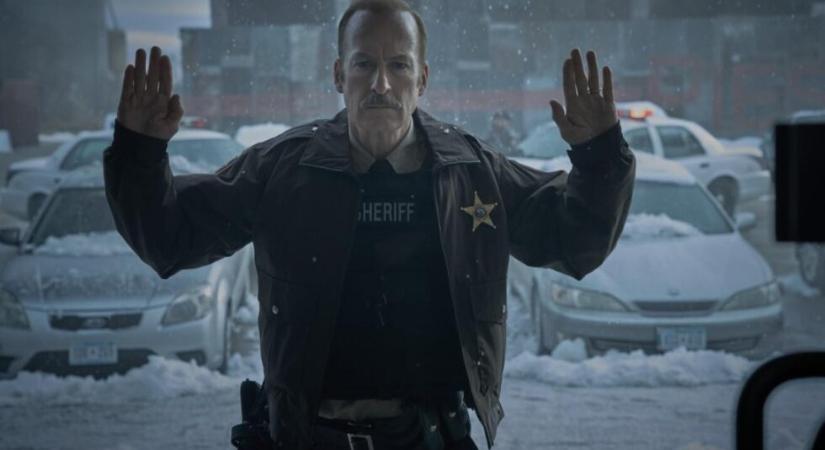 A 63 éves Bob Odenkirk tovább építi akciósztárságát, mindenkinek odapörköl Normalban – trailer