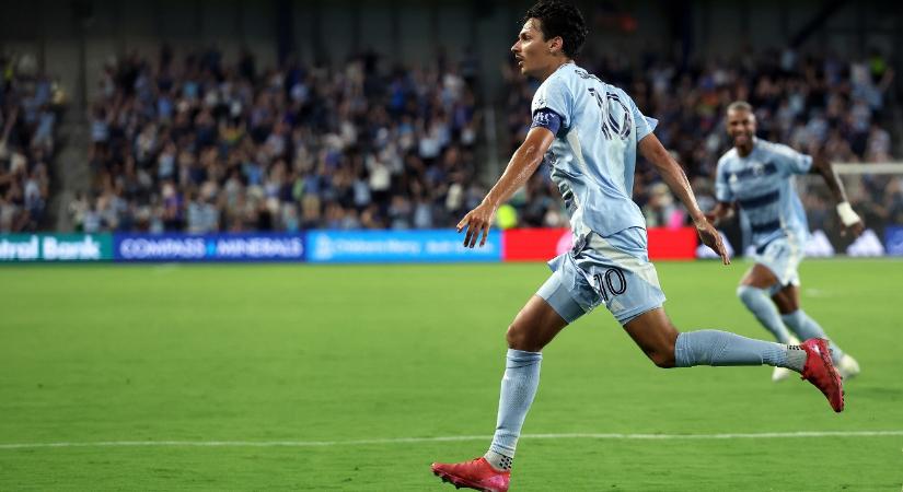 Dollármilliós üzlet: klubot vált a magyar válogatott támadó