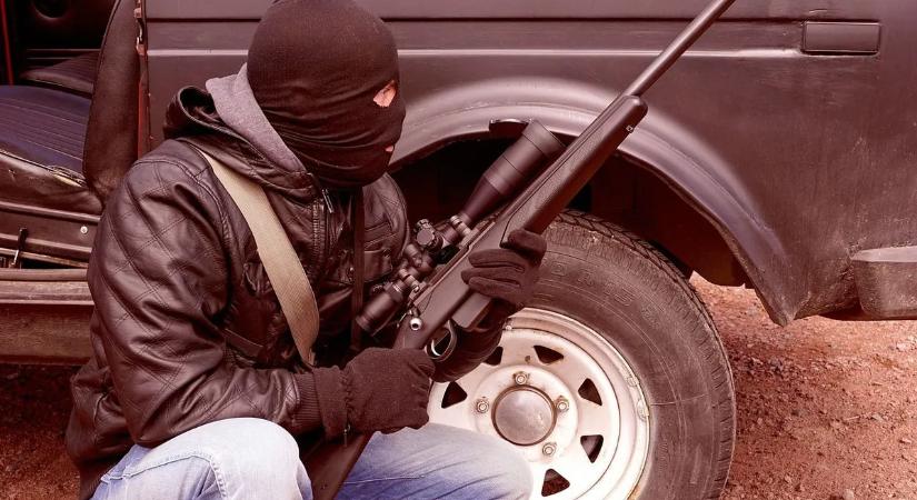 Iszlamistáktól tanult a magyar diák, de a digitális nyomok elvezettek az iskolai terrorcselekmény gyanújához