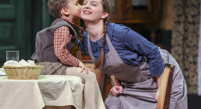 Werkfilm készült a Győri Nemzeti Színház Üvegcipő című előadásáról