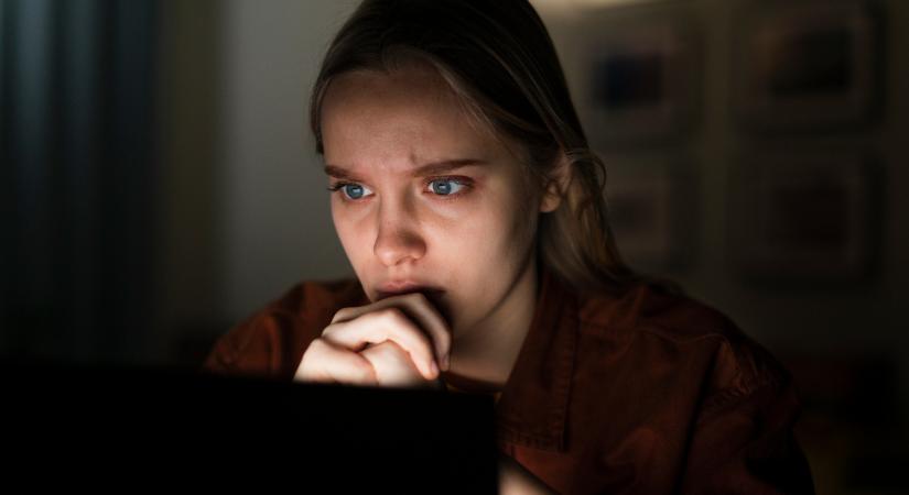 Vigyázat! Gyermekeink fényképeiből is készülhet pornográf felvétel meztelenítő app segítségével