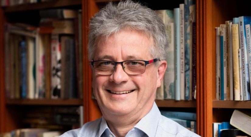 Feloldották az Afrika-specialista diplomata házi őrizetét, de Budapestet nem hagyhatja el