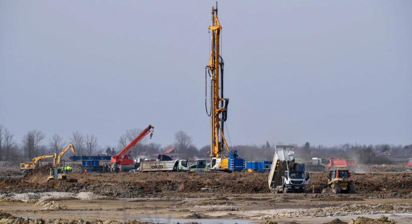 Új lendületet kap Debrecen akkumulátorközpontja: új szabályok gyorsítják a kínai és dél-koreai gyárbővítéseket