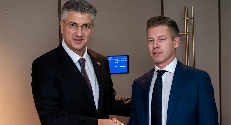 Pattanásig feszült a hangulat Ukrajna és Magyarország között, Magyar Péter közben kulcsszereplőkkel tárgyalt