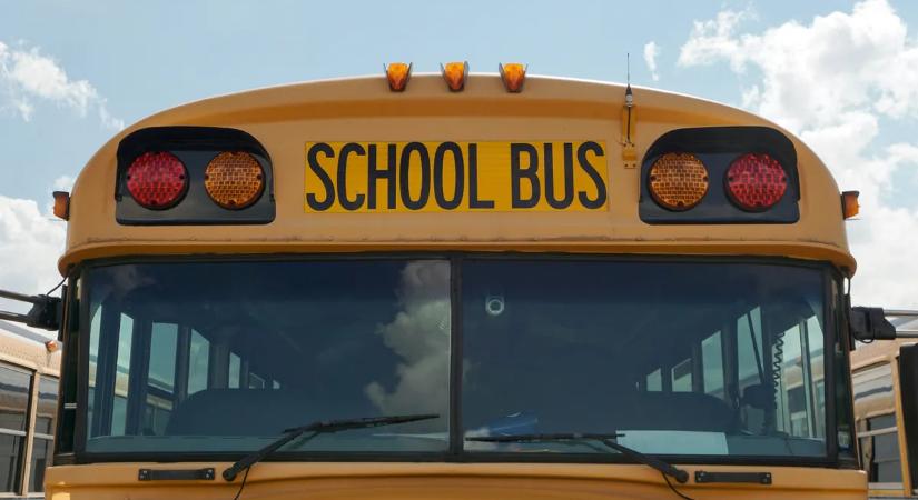 Lekéste az iskolabuszt, megdöbbentő elhatározásra jutott a kisfiú