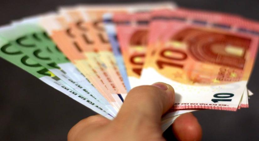 Ez nem elegendő: gyorsabb és feltételek nélküli fegyverszállítást kér Ukrajna az EU-tól