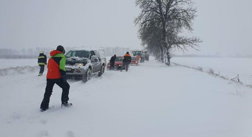 Nyugaton már vastag a hótakaró – tovább terjed a havazás, mi sem ússzuk meg