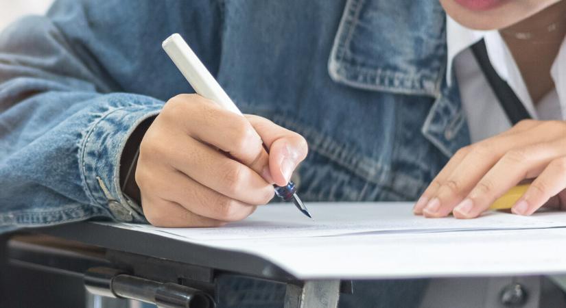 Éjfélig nyújthatók be az elektronikus középiskolai jelentkezések – Mi a teendő, ha kifutunk az időből?