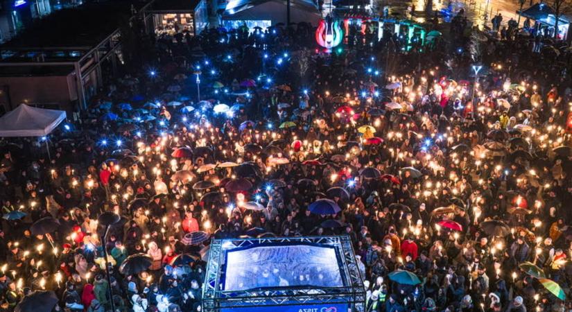 Magyar kampánykörkép: olaj, halál, eső