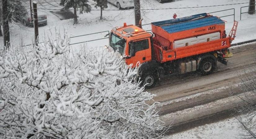 Most nem érdemes Hevesből útnak indulni –apokaliptikus időjárás sújtja az ország nyugati részét