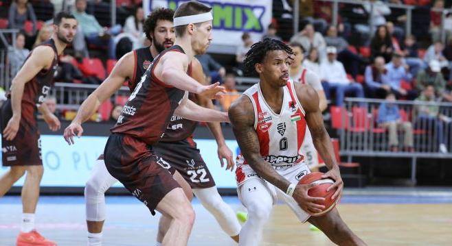 Nem mondanak le a kupabravúrról a Honvéd kosarasai