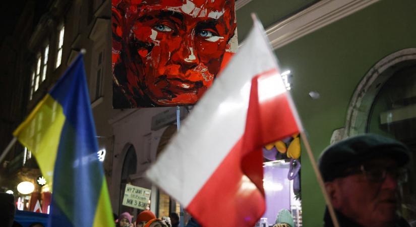 Lengyelország megvonta az ukrán menekültek különleges státuszát