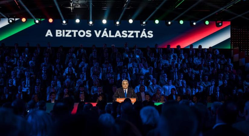 Orbán Viktor már megint a független média eltakarítására készül