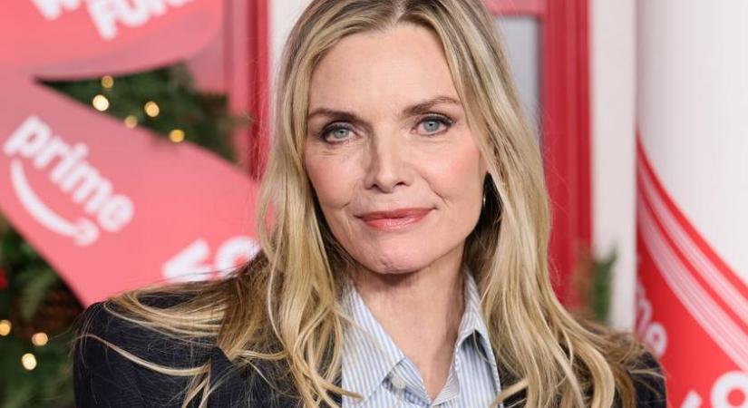 A 67 éves Michelle Pfeiffer smink nélküli fotója: teljesen másképp néz ki így, mint a vörös szőnyegen