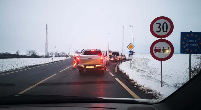 Lezárták a bozsoki határátkelőt