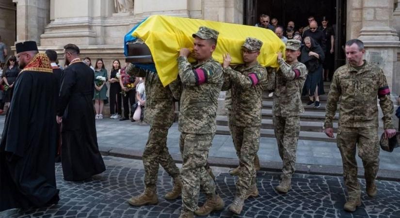 Szívszorító történet Császlócról: egy 37 éves férfi halála kapcsán beszélt a háború kegyetlenségéről Szentkirályi Alexandra