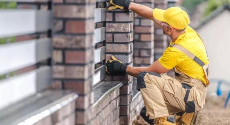 Miért érdemes szakemberre bízni a kerítés kivitelezését?