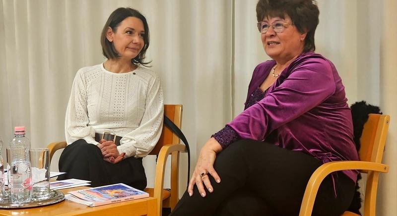 Orvosok között író, írók között orvos – Völgyi Ildikó: Ihlető böjtök című kötetének bemutatója a Berzsenyi Dániel Könyvtárban