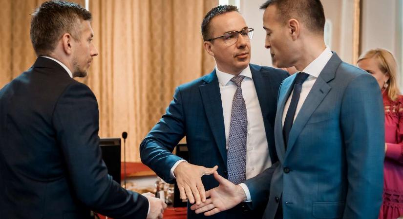 Kész vicc ez a kormány: 400 ezer euróval támogattak egy nemváltást propagáló szivárványos szervezetet