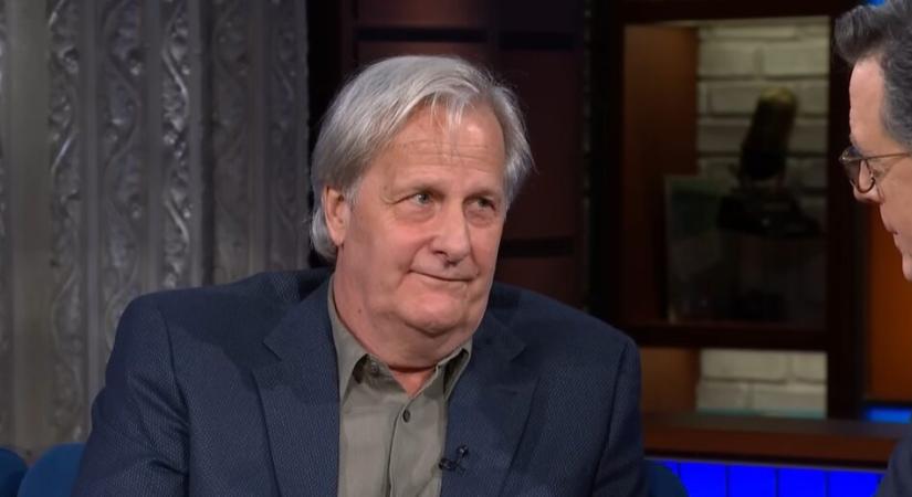Jeff Daniels is elárulta, mi vár ránk a halál után, na és persze a Féktelenül a kedvenc akciófilmje