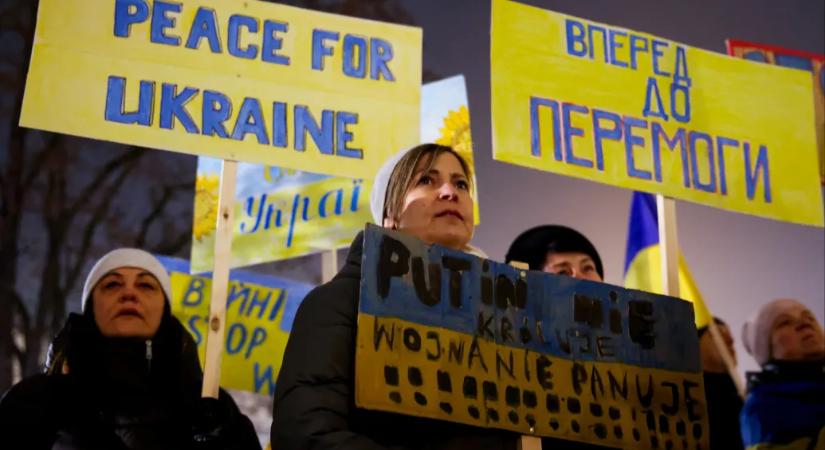 Lengyelország megszünteti az ukrán menekültek különleges státuszát