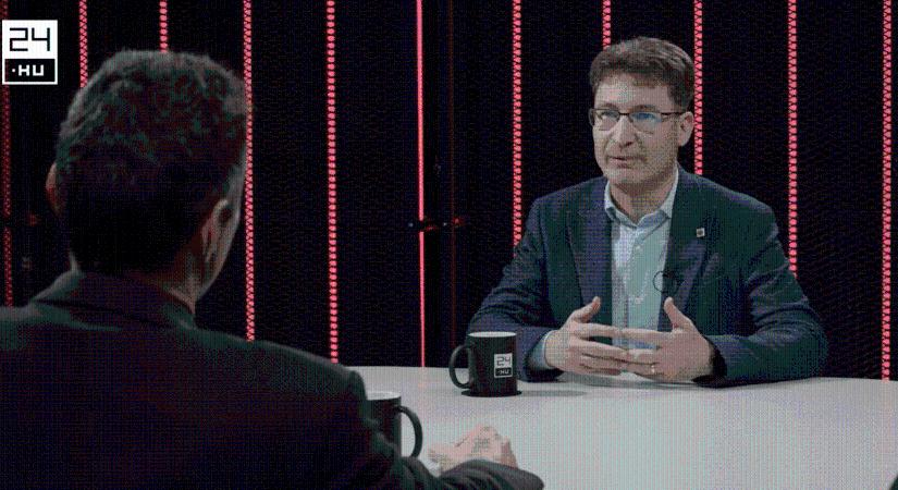 Különutas fideszes? Cser-Palkovics András átláthatóságot sürget a Samsung-gyár ügyében
