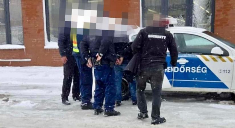 Biztos a front: őrjöngött, verekedni akart és járókelőket inzultált egy férfi Celldömölkön