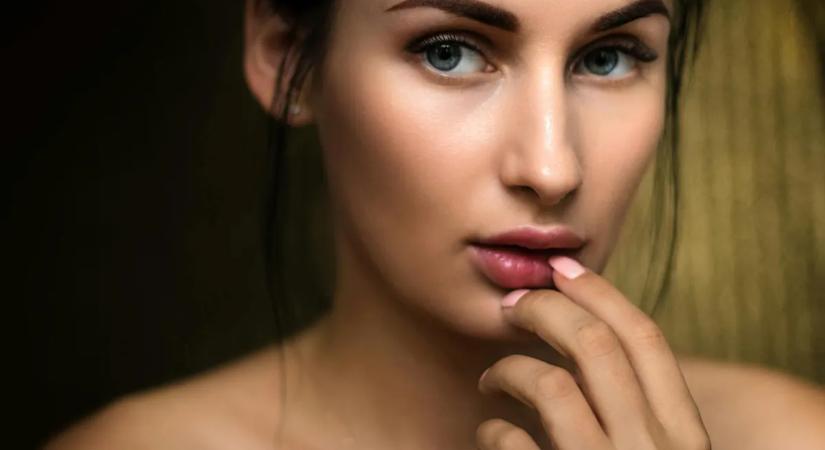 Kínos baki! Élő adásban állt le a szépségfilter, tízezrek követték ki a sztár oldalát