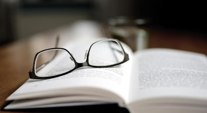 Vasgyúrók a tetőteraszon: újabb izgalmas kötetet mutatnak be Debrecenben