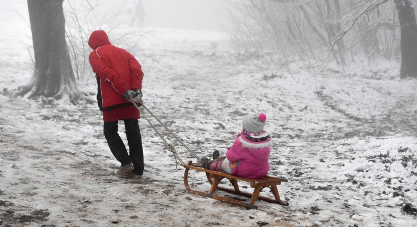 Borzasztó időjárást hoz a hétvége, érdemes minden programot lemondani