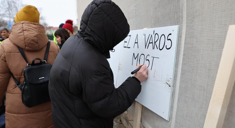 Pintér Bence ezúttal rövid pórázon tartotta híveit