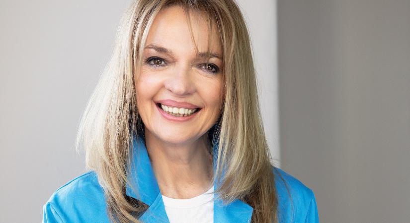 Tari Annamária: „Ne a telefontól várjuk, teremtsük meg mi magunknak a jó érzést!”