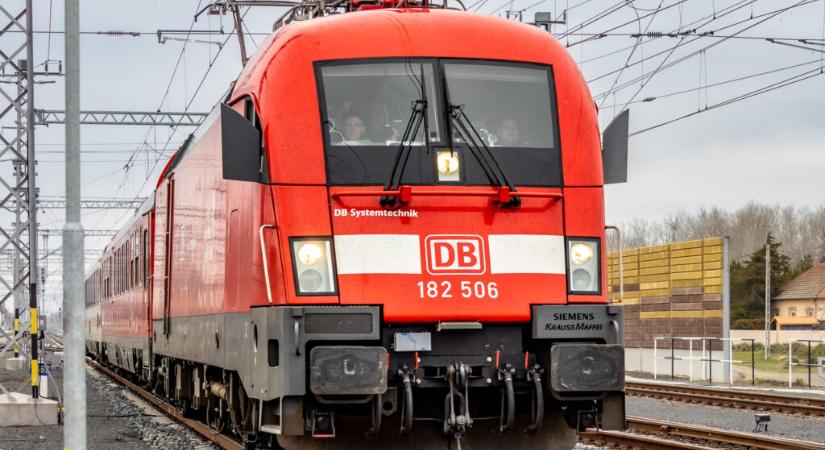 Sikeres teszt: a magyar szakaszon 160 kilométer/órával közlekedhetnek a vonatok