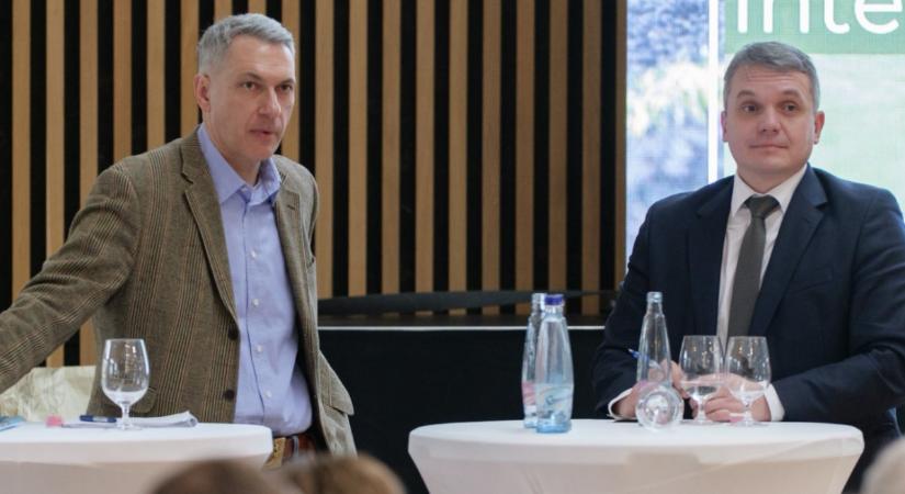 Hajdúböszörménybe érkezik Lázár János, bármit kérdezhetünk tőle