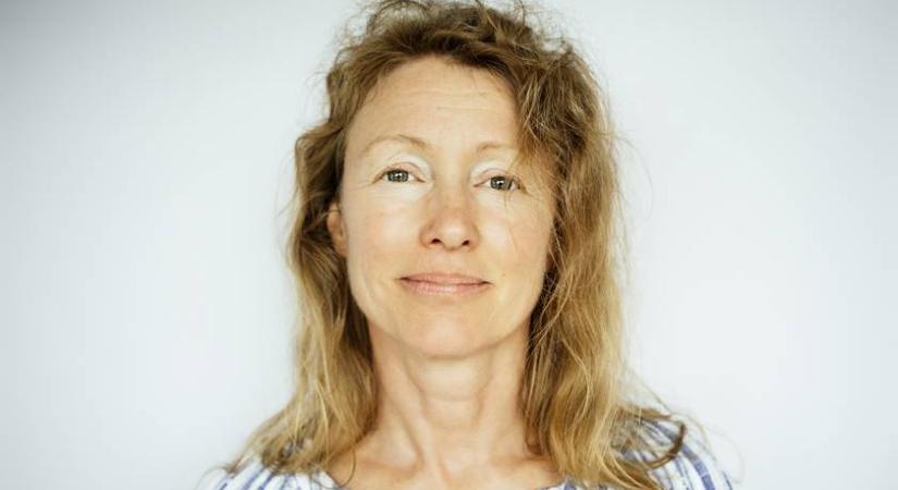 Évekkel öregebbnek tűnsz, ha így viseled a hajad: öregítő frizurák és hajszínek