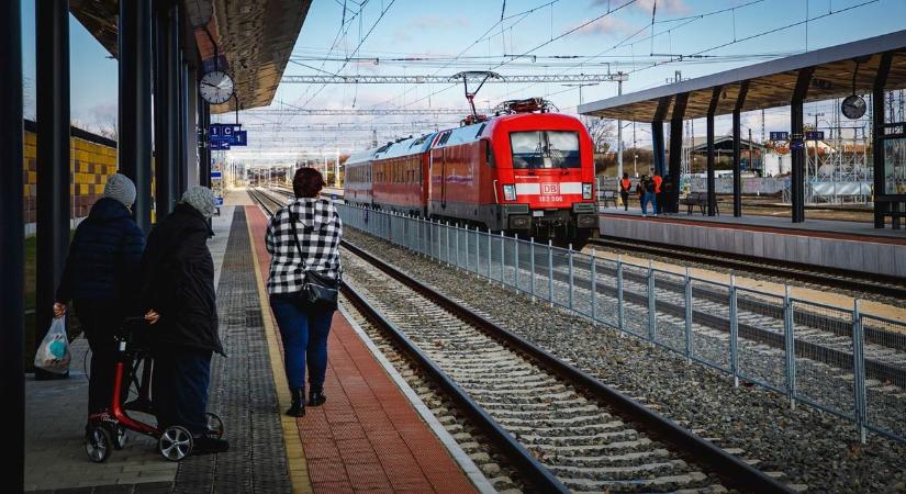 Tragédia Kisújszállásnál: azonosították a vonatgázolás áldozatát