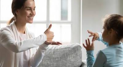 60 kisfilm segítségével ismerhetik meg hazánk nevezetességeit a siketek és nagyothallók