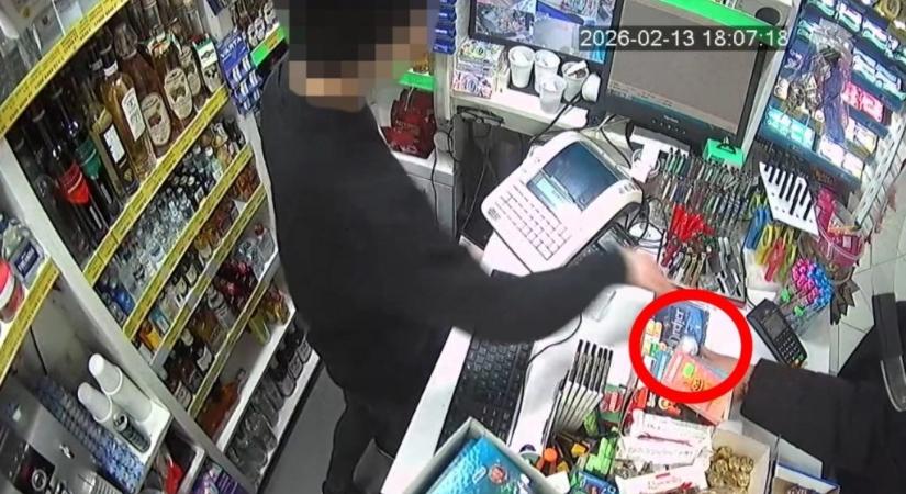 Pult alól árulta a marihuánát egy budapesti vegyesbolt eladója