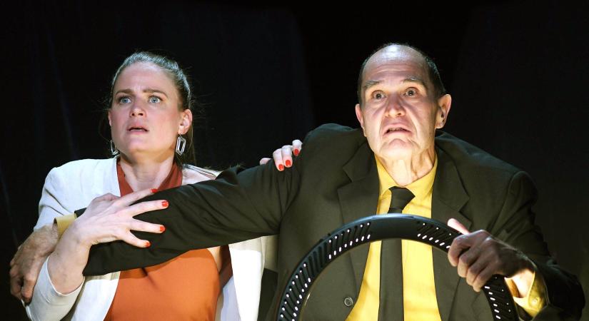 Dugóban az élet – Kerülőút előbemutató a 6SZÍN-ben