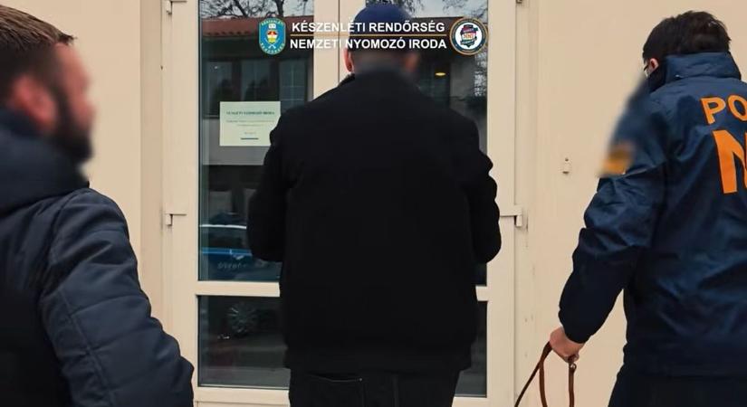 Rengeteg gyermekpornográf felvételt találtak egy 44 éves férfinél - videó