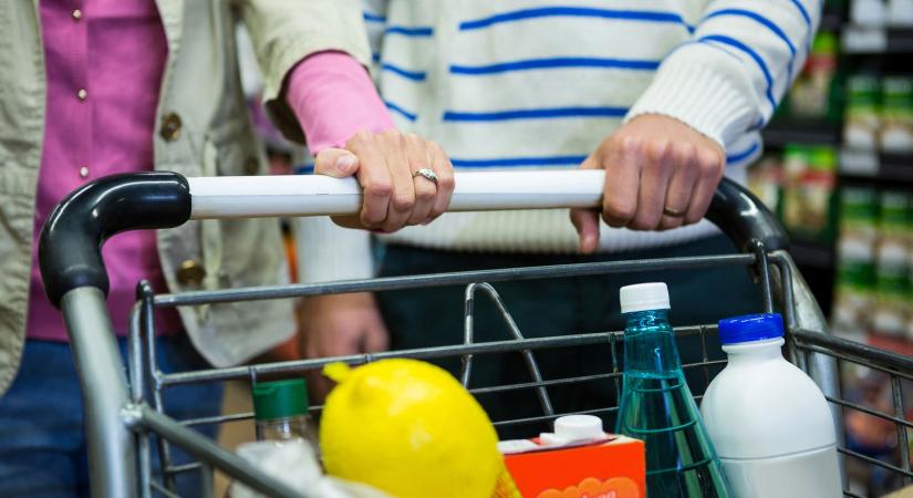 Brutális drágulás érkezik a boltokban, 5 termék ára teljesen elszáll