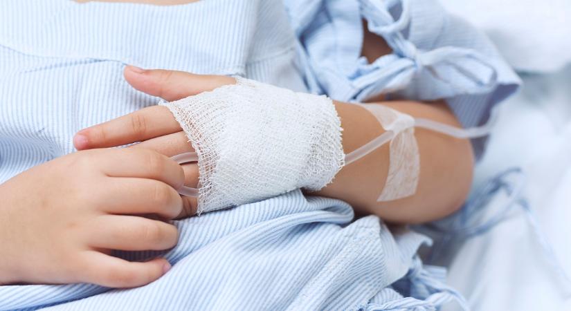 Rossz szivet ültettek be egy 2 éves kisfiúnak, szervezete feladta a küzdelmet