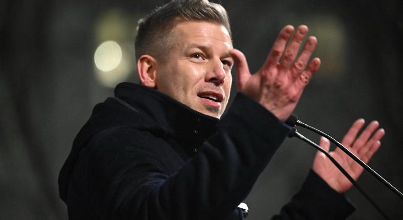 A Fidesz és a Tisza is rohamtempóban ugrotta meg a minimumot