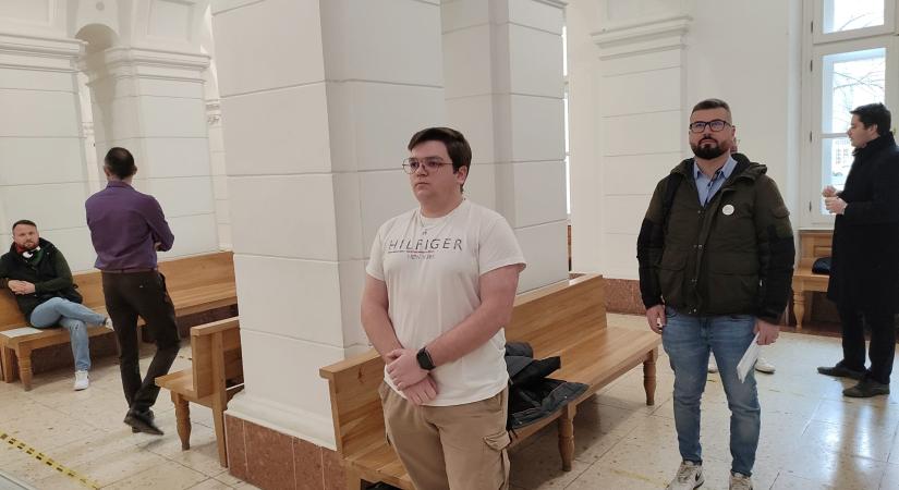 Szombaton Vásárhelyen vették át az ajánlási íveket a képviselőjelöltek