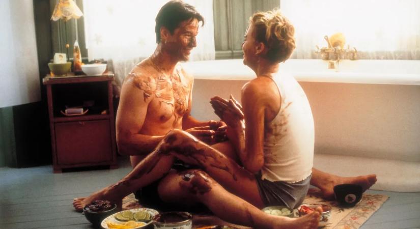 Zokog a fél világ: 25 éve törte össze a szívünket Keanu Reeves és Charlize Theron