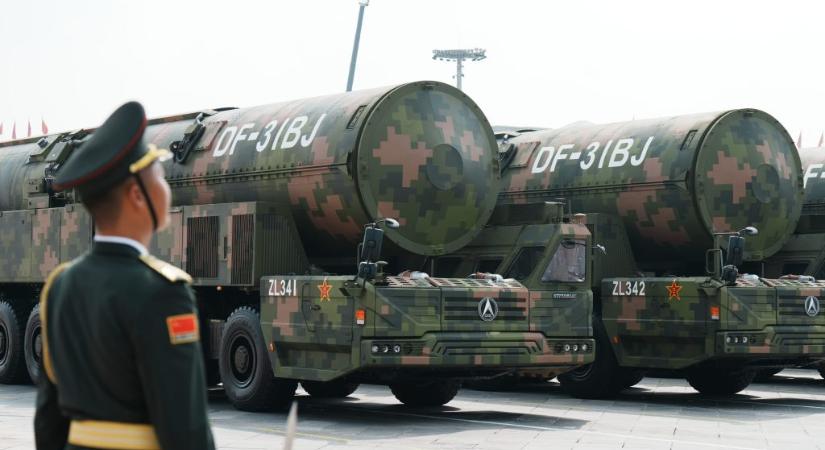 Titokban építi nukleáris arzenálját Kína az amerikai hírszerzés szerint